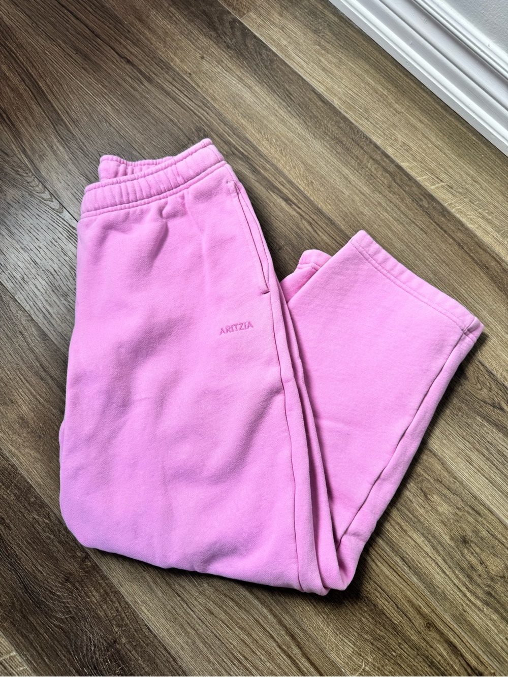 Aritzia Pink Jogger Sweatpants petite